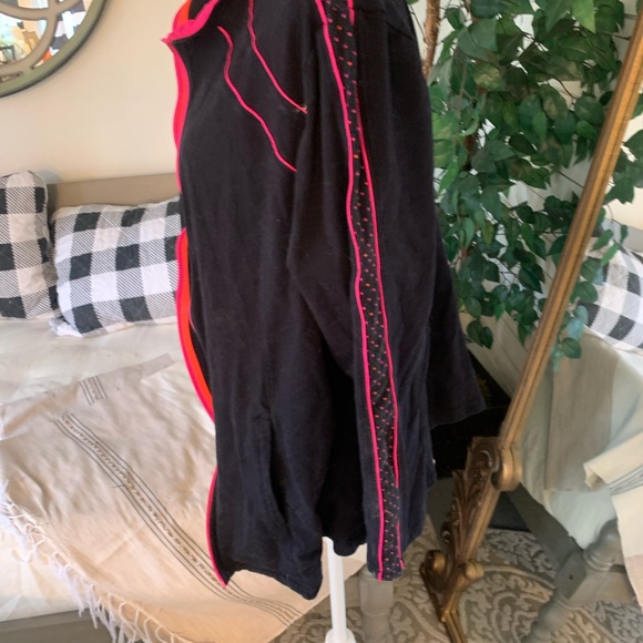 Catherine’s black with hot pink detail athletic jacket, long sleeves. 1X - Picture 5 of 5